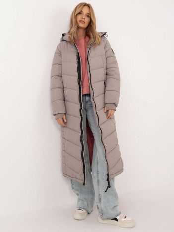 Lange Gewatteerde Winterjas met Capuchon – Donkerbeige