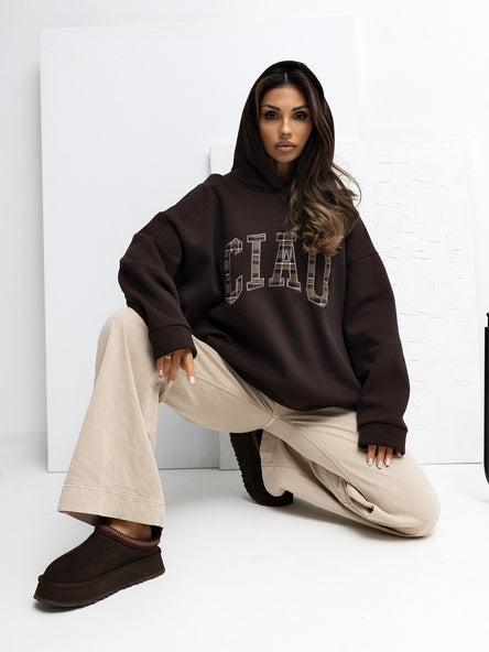 Oversized Hoodie met Patch – Donkerbruin