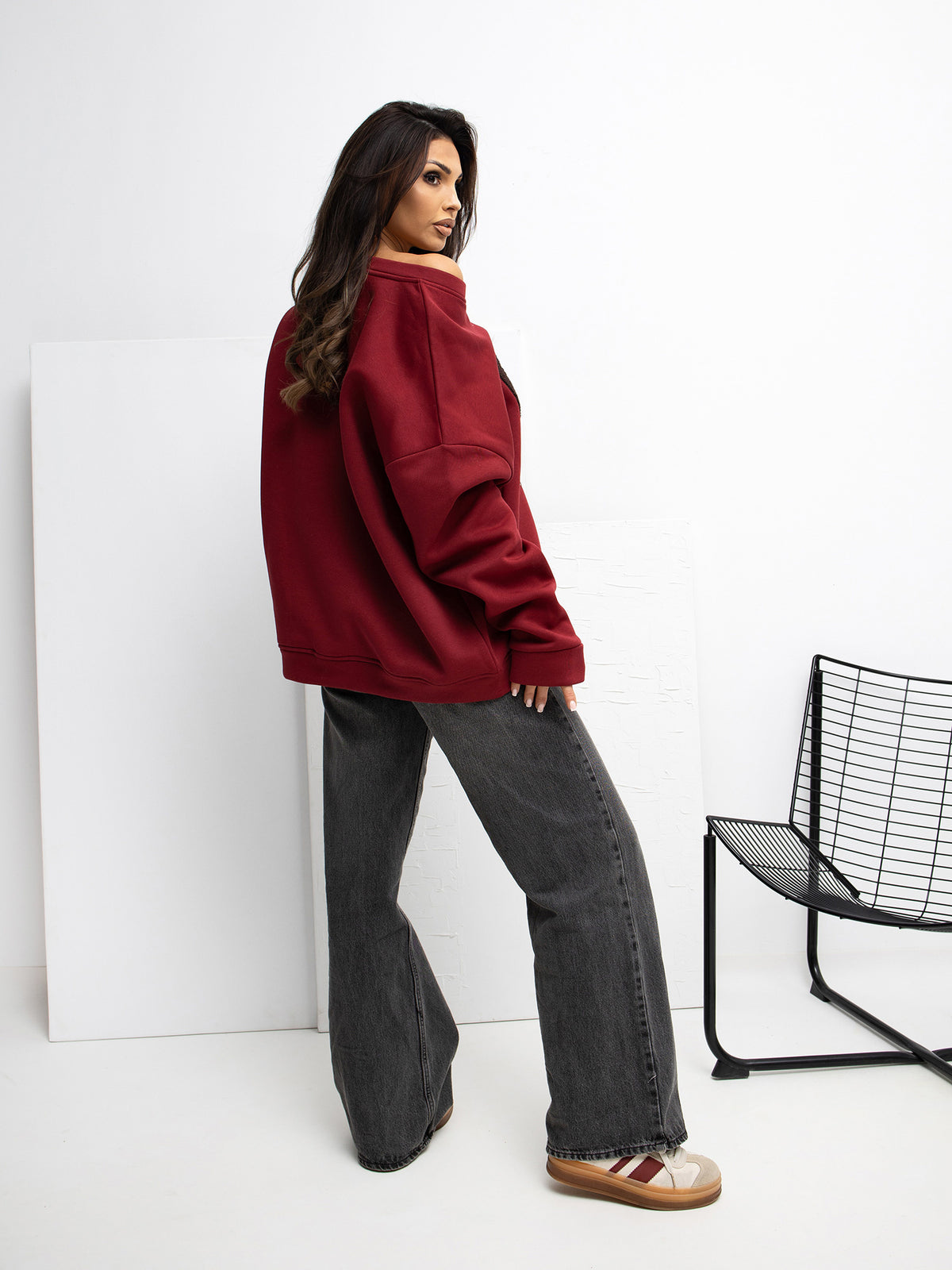 Oversized Sweater met Geborduurde Tekst – Bordeaux