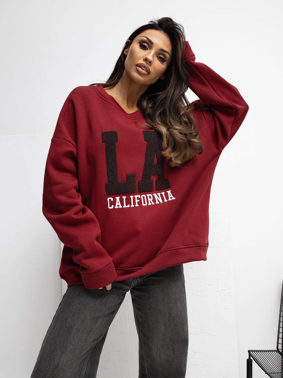 Oversized Sweater met Geborduurde Tekst – Bordeaux