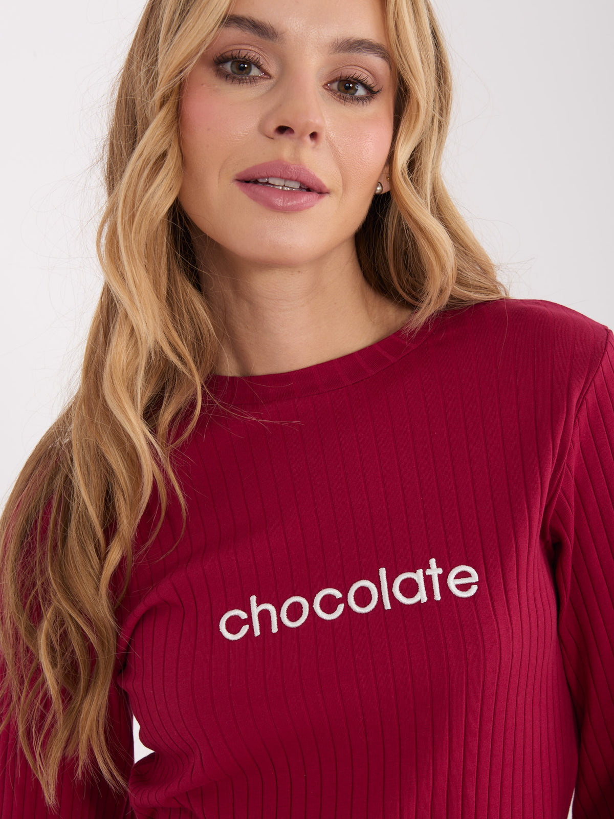 Rib Top met Tekst – Bordeaux