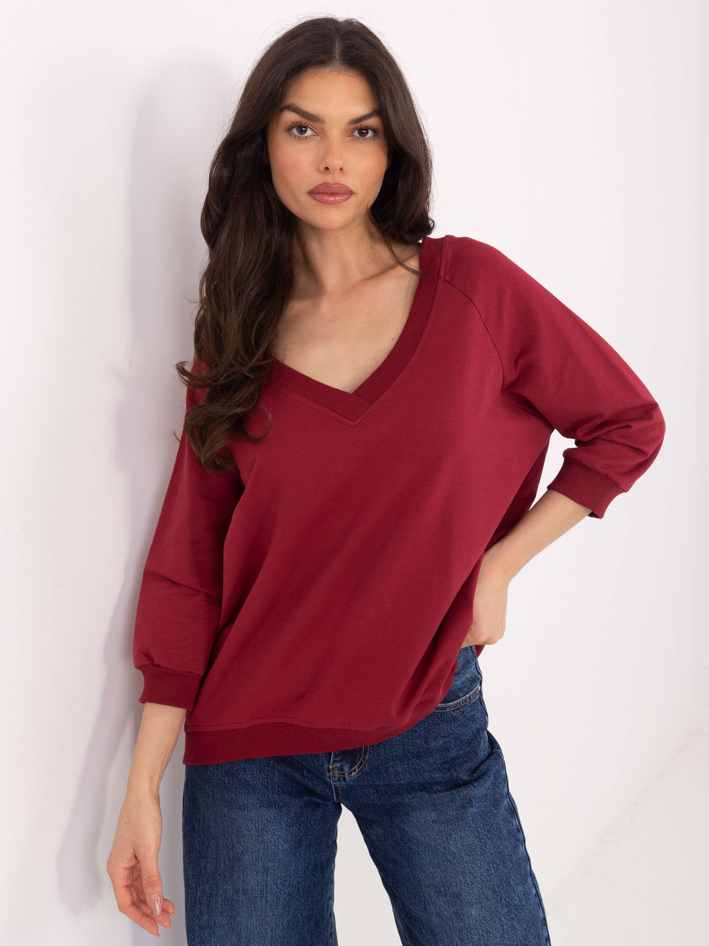 Basic Sweater met V-hals – Bordeaux