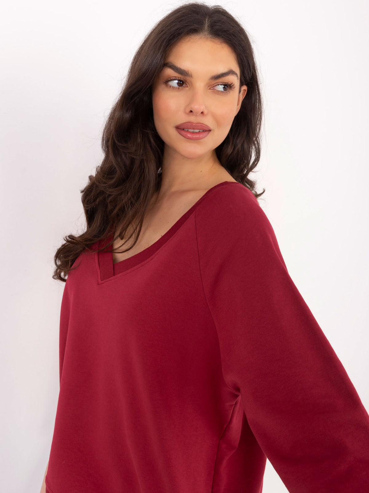 Basic Sweater met V-hals – Bordeaux