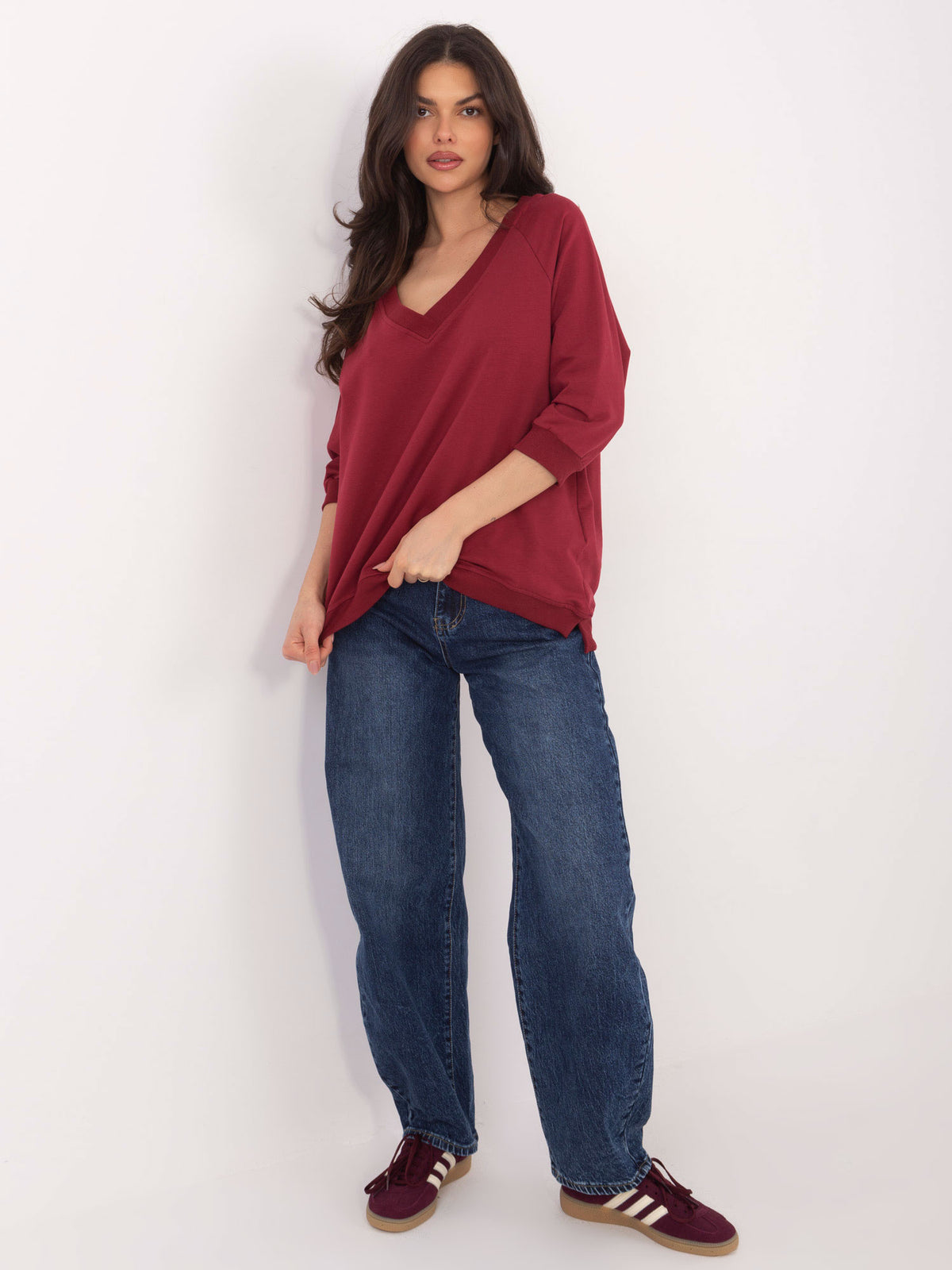Basic Sweater met V-hals – Bordeaux
