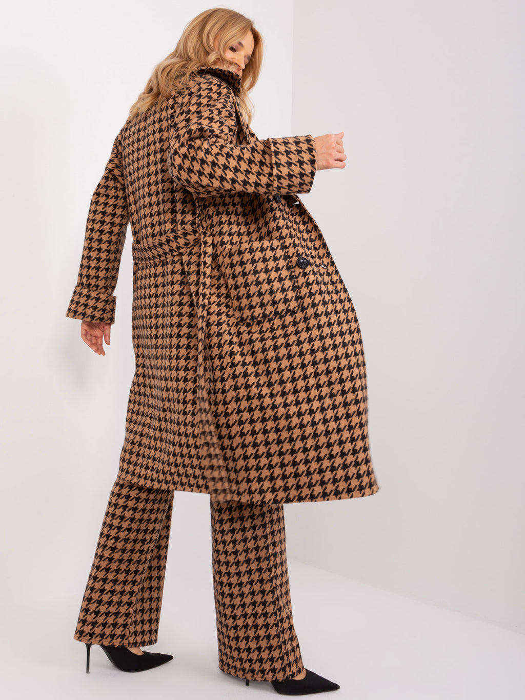 Camel-Zwarte Lange Houndstooth Mantel met Ceintuur