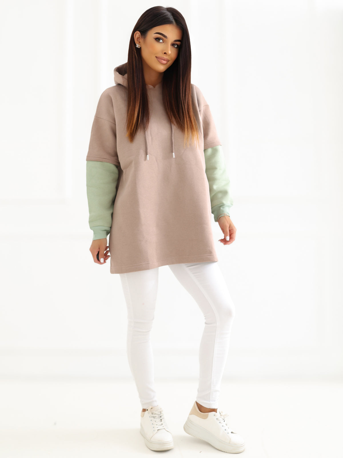 Basic Hoodie – Donkerbeige