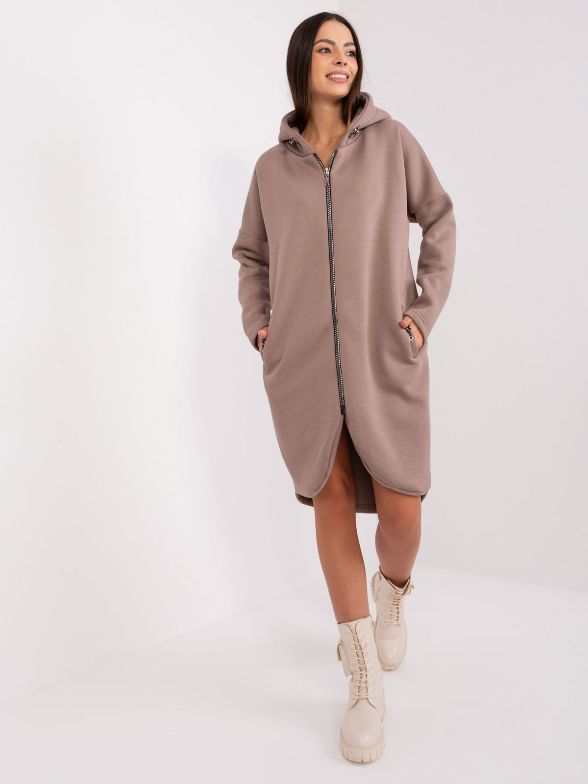 Lange Sweater met Rits en Capuchon – Donkerbeige