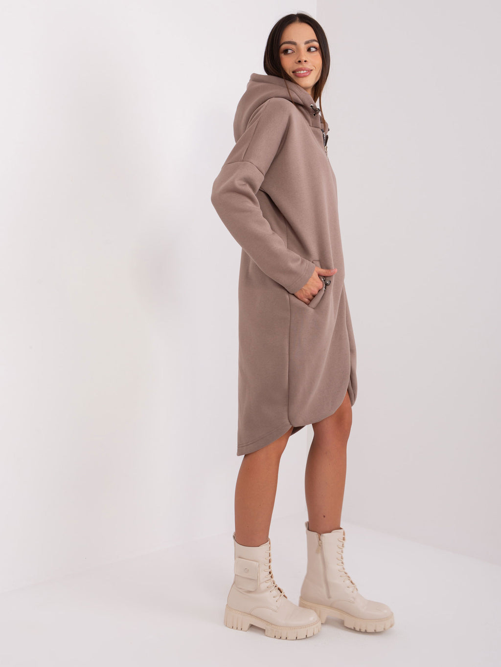 Lange Sweater met Rits en Capuchon – Donkerbeige