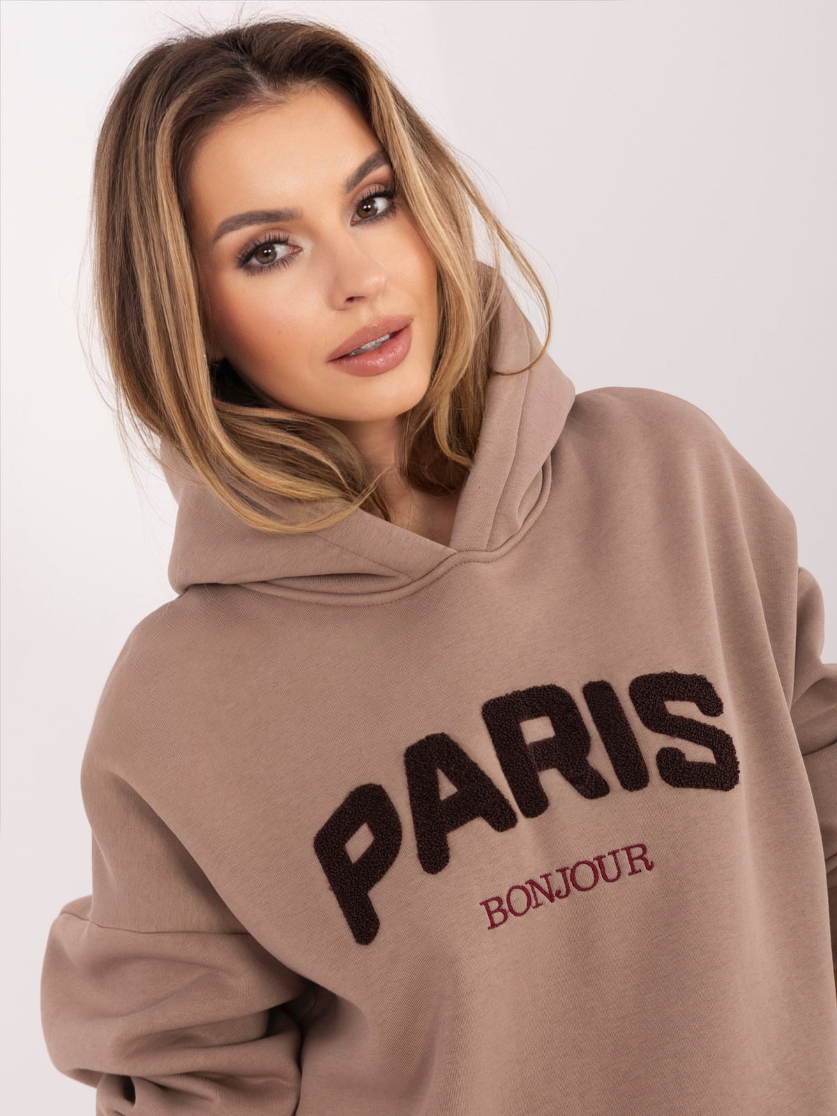Hoodie met PARIS-Print – Donkerbeige