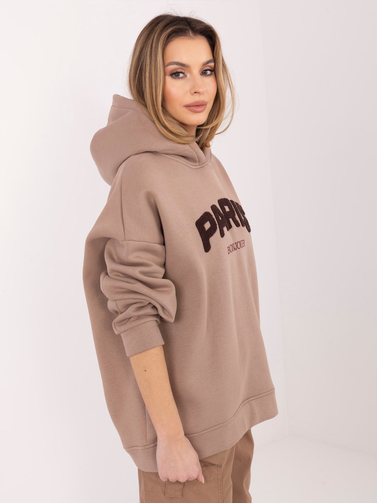 Hoodie met PARIS-Print – Donkerbeige