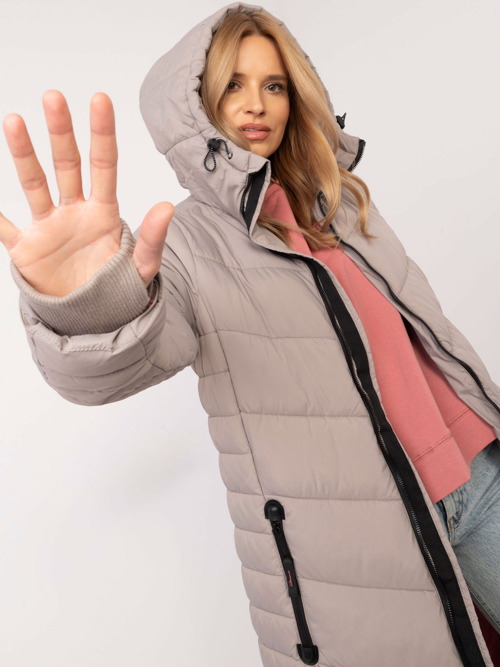 Lange Gewatteerde Winterjas met Capuchon – Donkerbeige