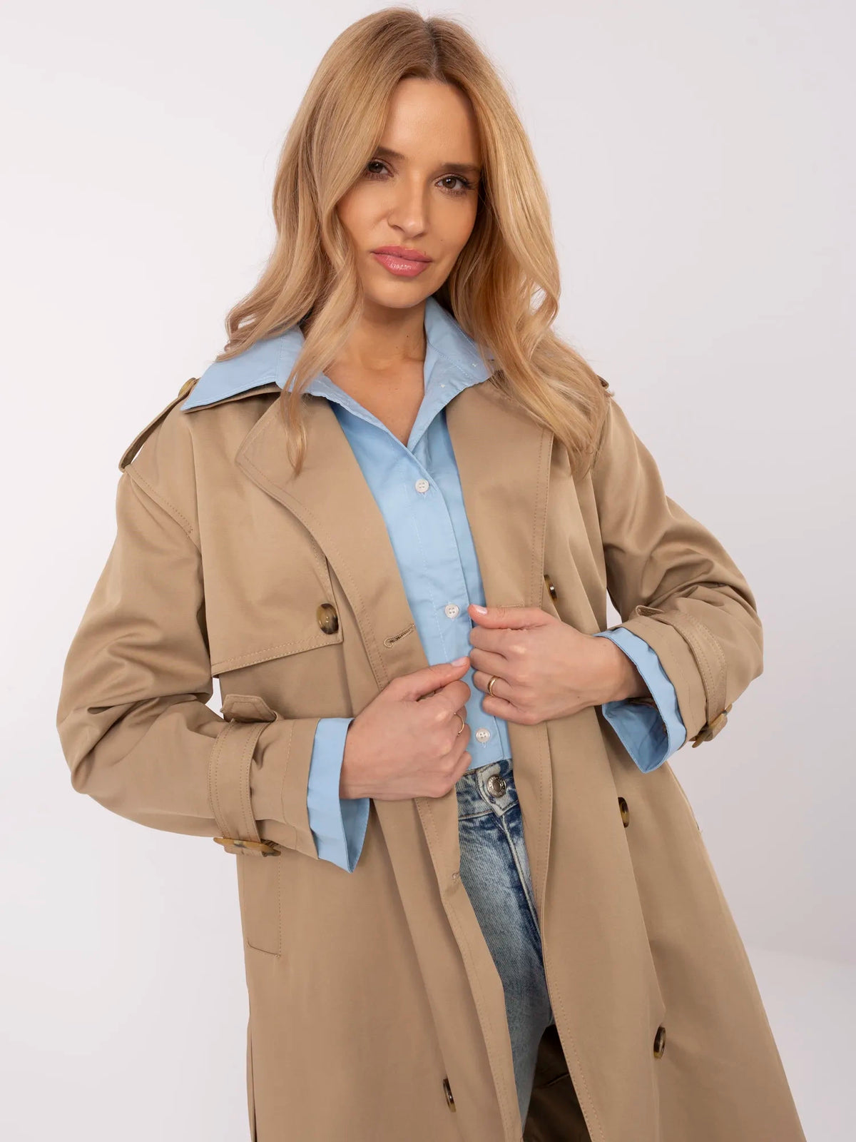 Donkerbeige Trenchcoat met Ceintuur en Overhemdetail