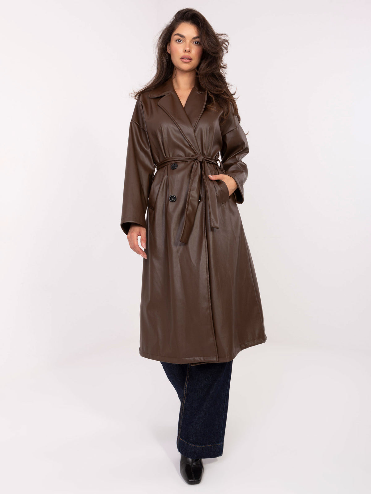 Donkerbruine Lange Leatherlook Mantel met Ceintuur