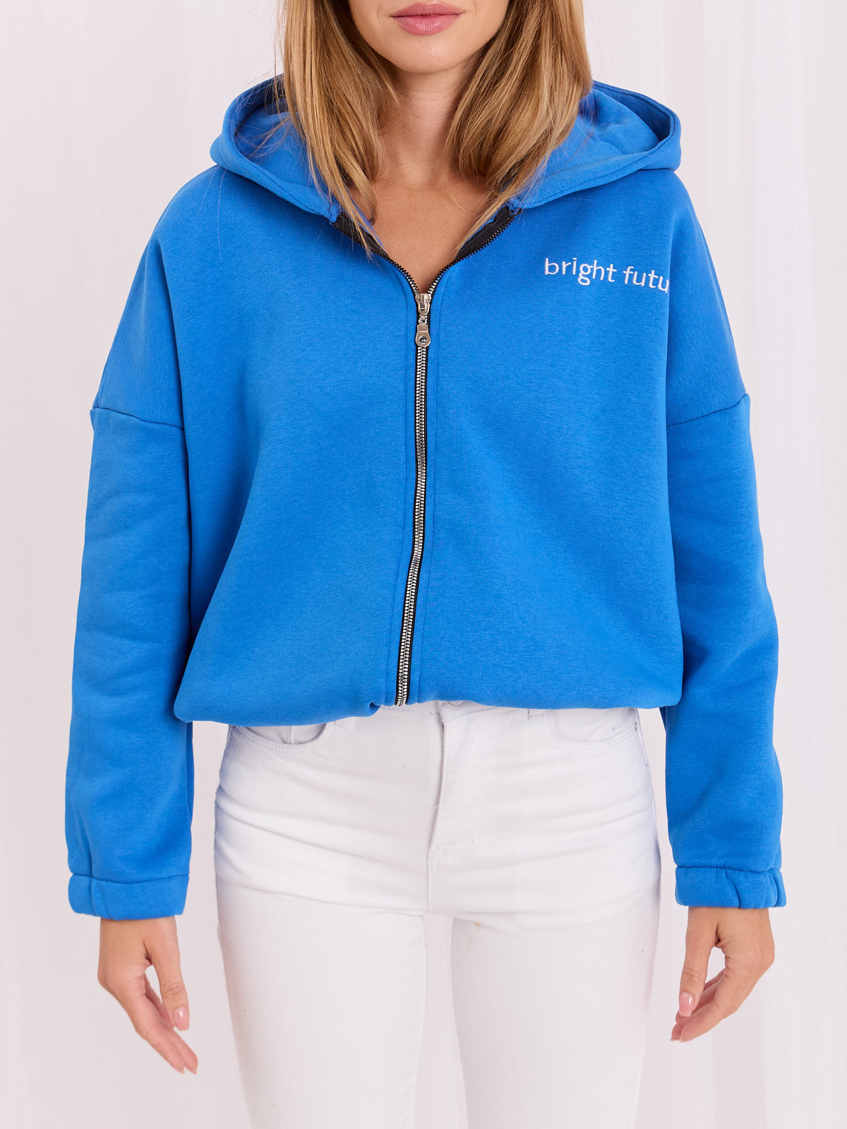 Michelle Hoodie met Borduursel – Donkerblauw