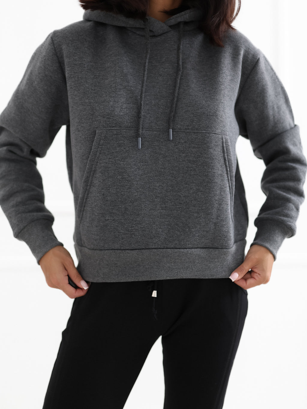 Basic Hoodie met Kangoeroezak – Donkergrijs
