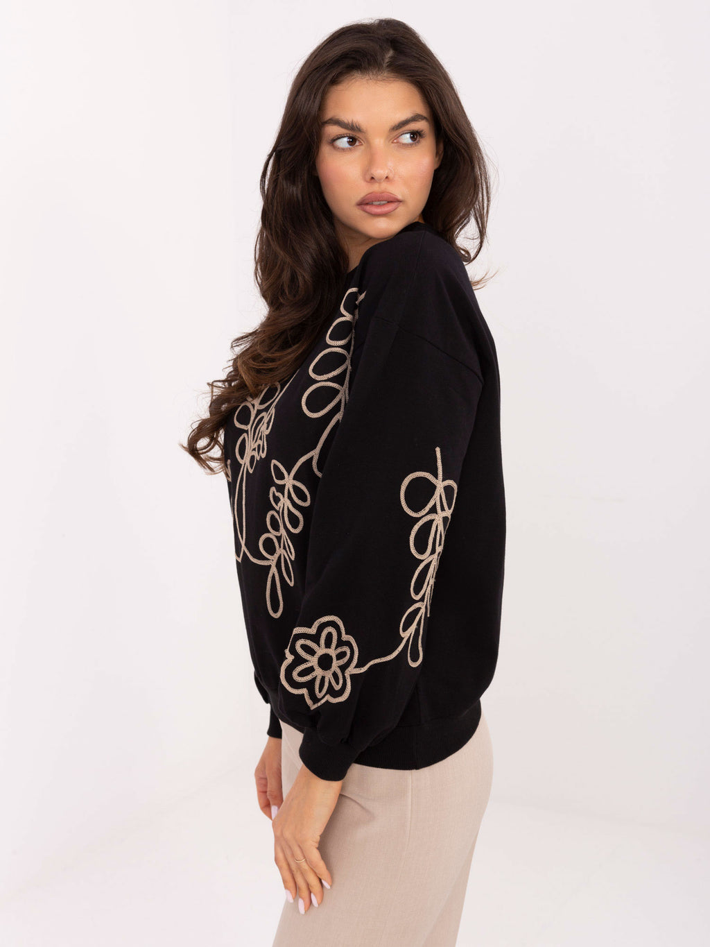 Sweater met Bloemborduursel – Zwart