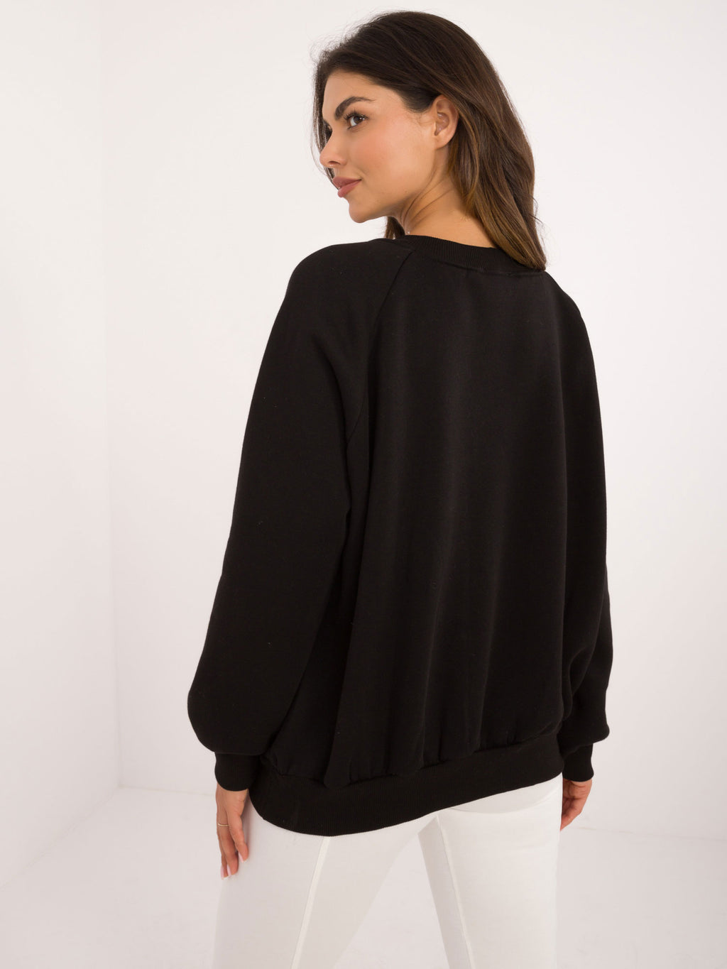 Oversized Sweater met Borduursel – Zwart