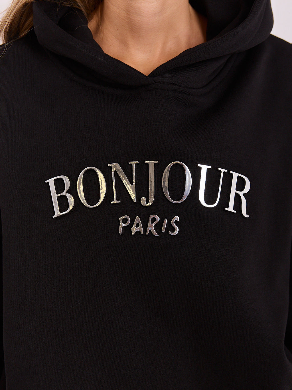 Lille Hoodie met Zakken – Zwart