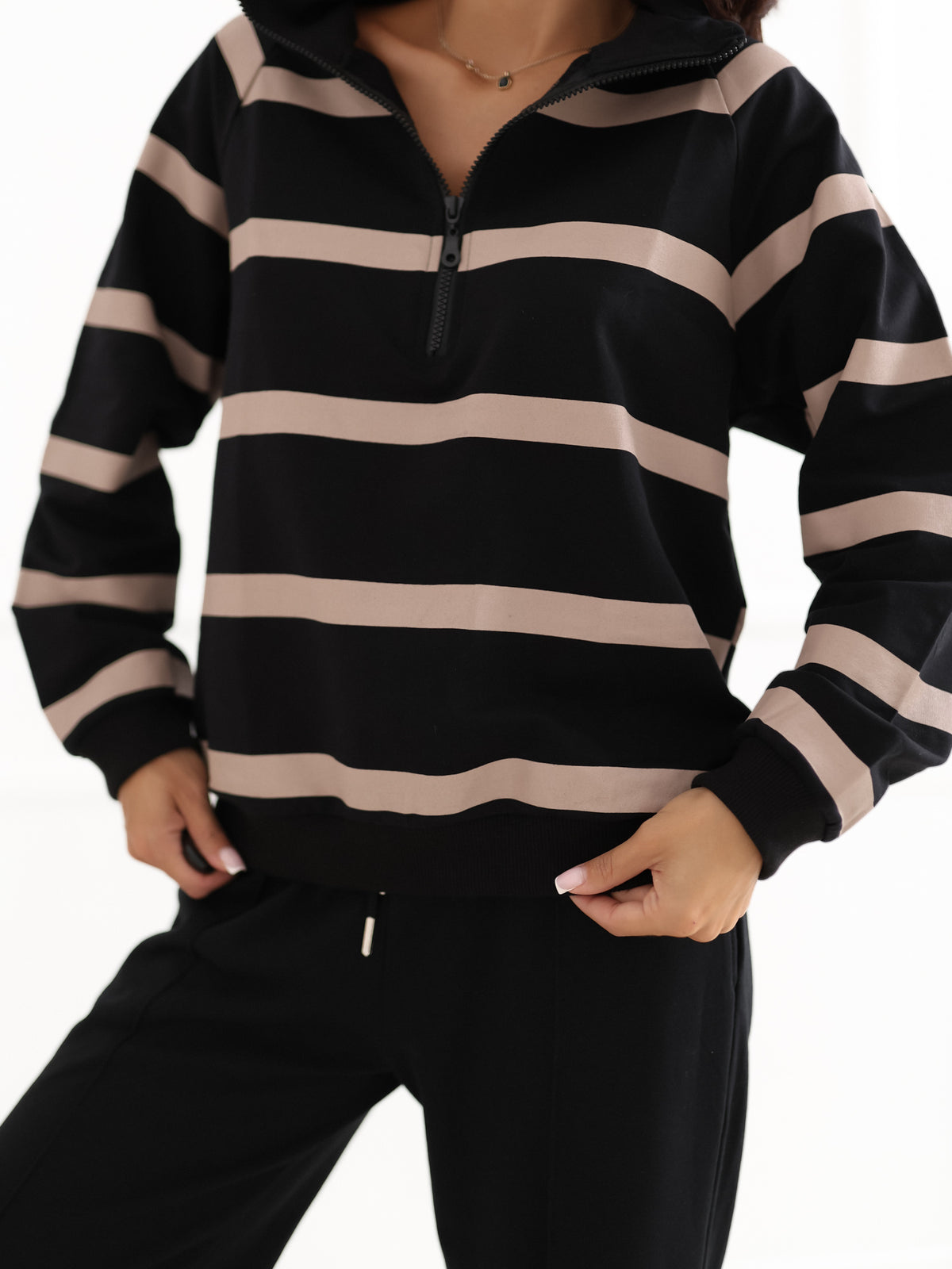 Gestreepte Sweater met Rits – Zwart