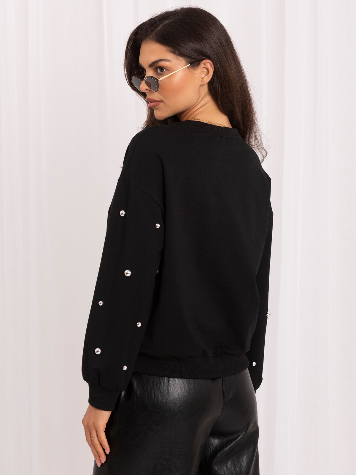 Sweater met Sierstuds – Zwart