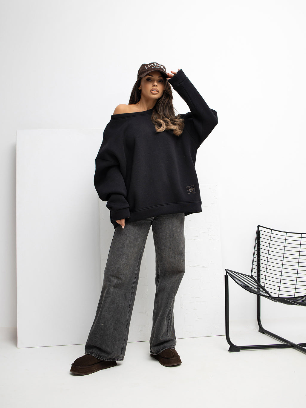 Oversized Sweater met Patch – Zwart