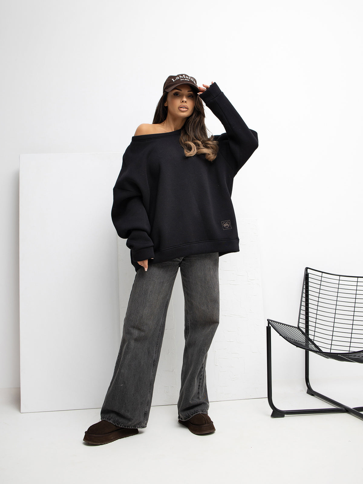 Oversized Sweater met Patch – Zwart