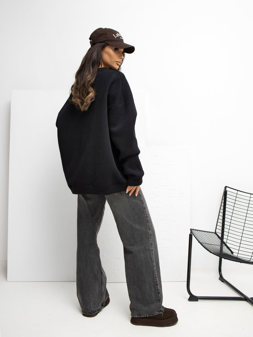 Oversized Sweater met Patch – Zwart