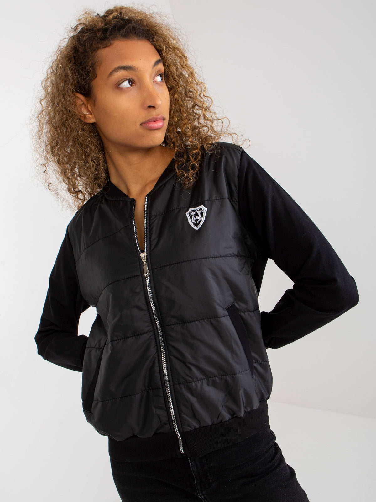 Gewatteerde Bomber Sweater met Patch – Zwart