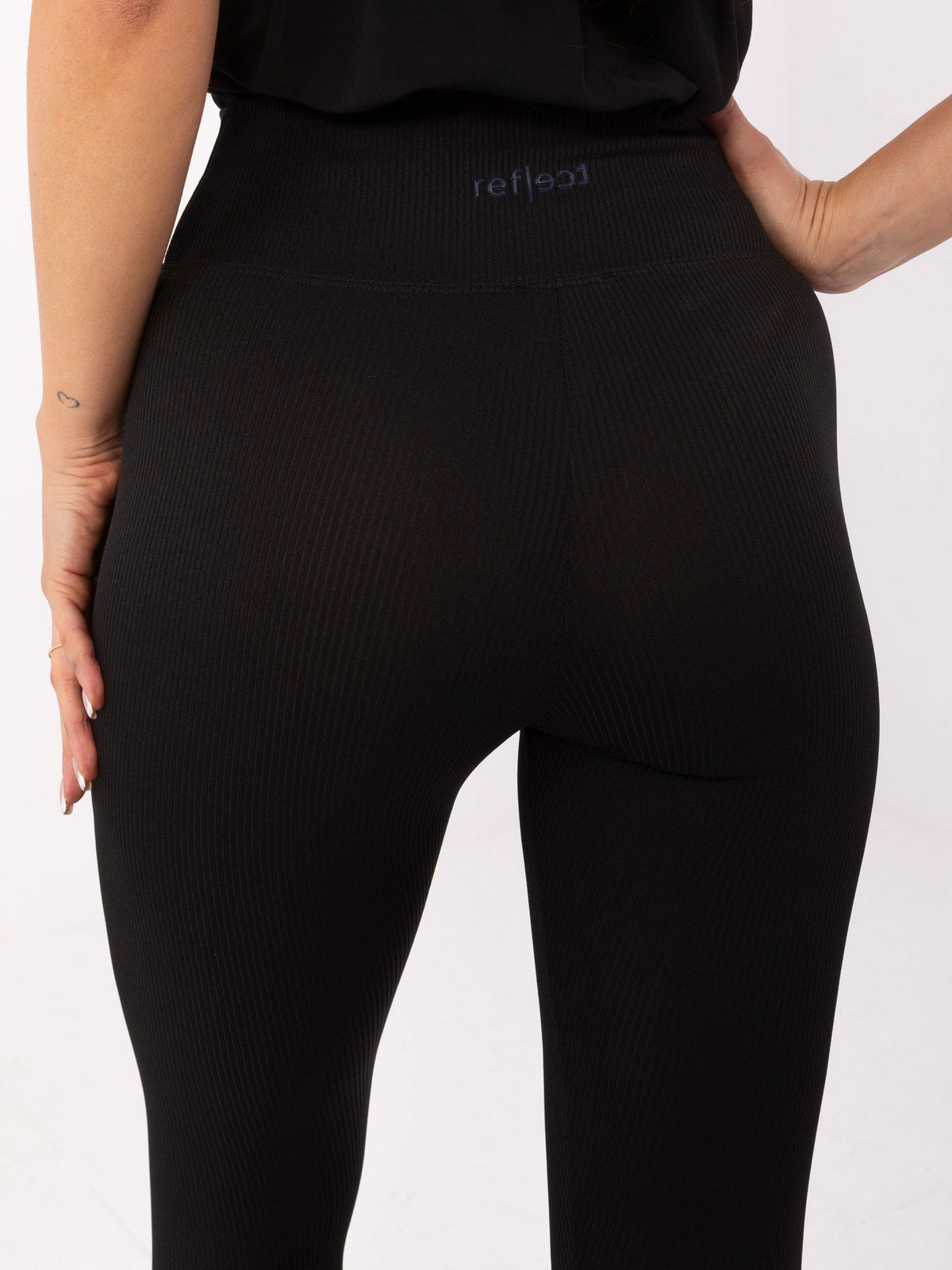 Geribde High-Waist Legging – Zwart