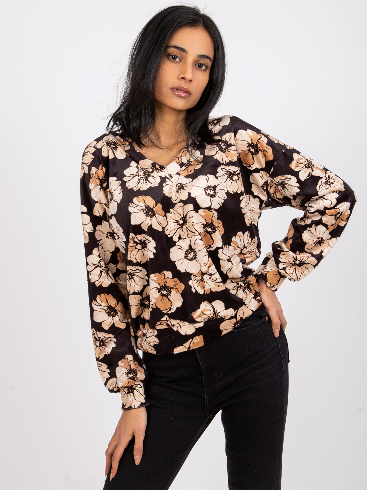 Blouse met Bloemenprint en Kettingdetail – Zwart/Beige