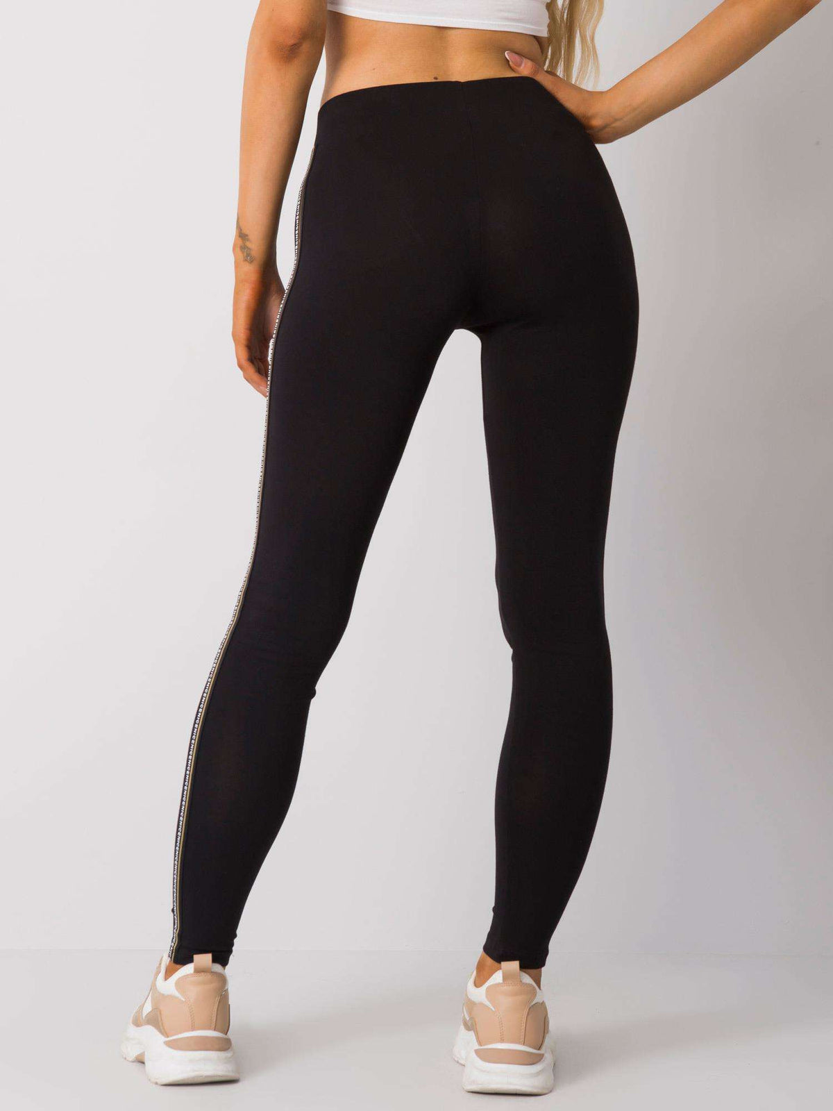 Legging met Gouden Strepen – Zwart/Goud