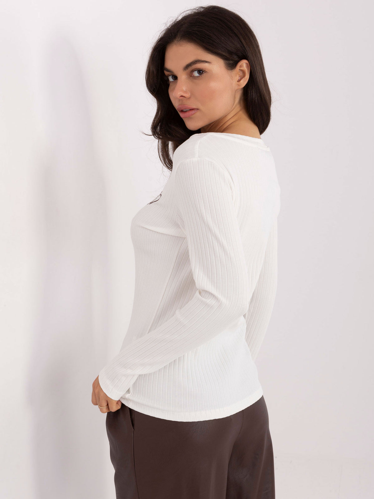 Rib Top met Borduursel – Ecru