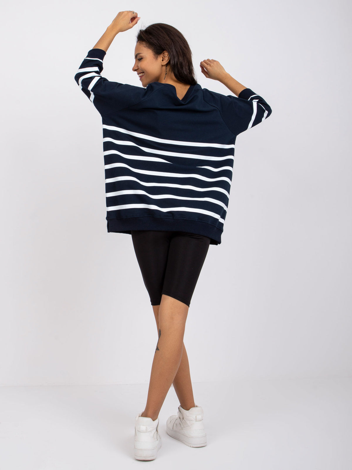 Oversized Gestreepte Top – Donkerblauw/Wit
