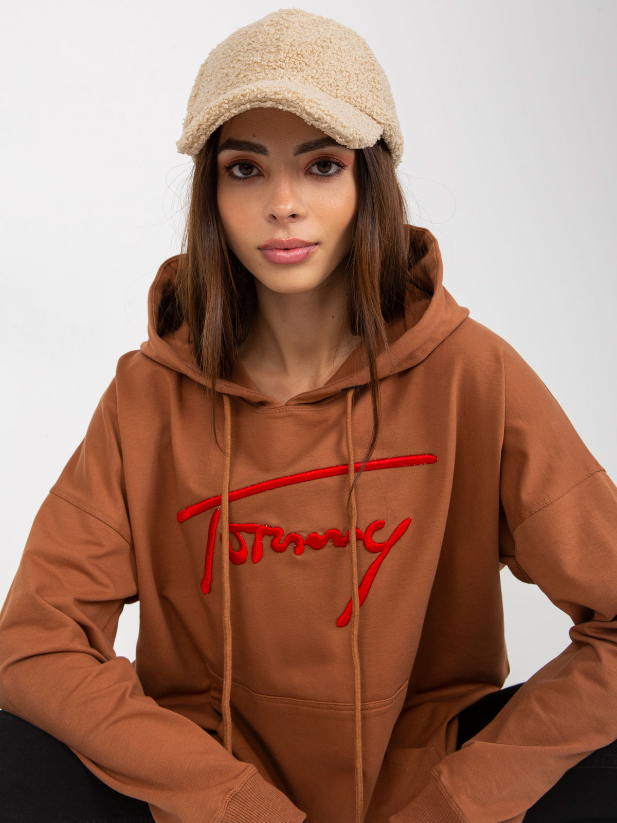 Lange Hoodie met Kangoeroezak – Lichtbruin